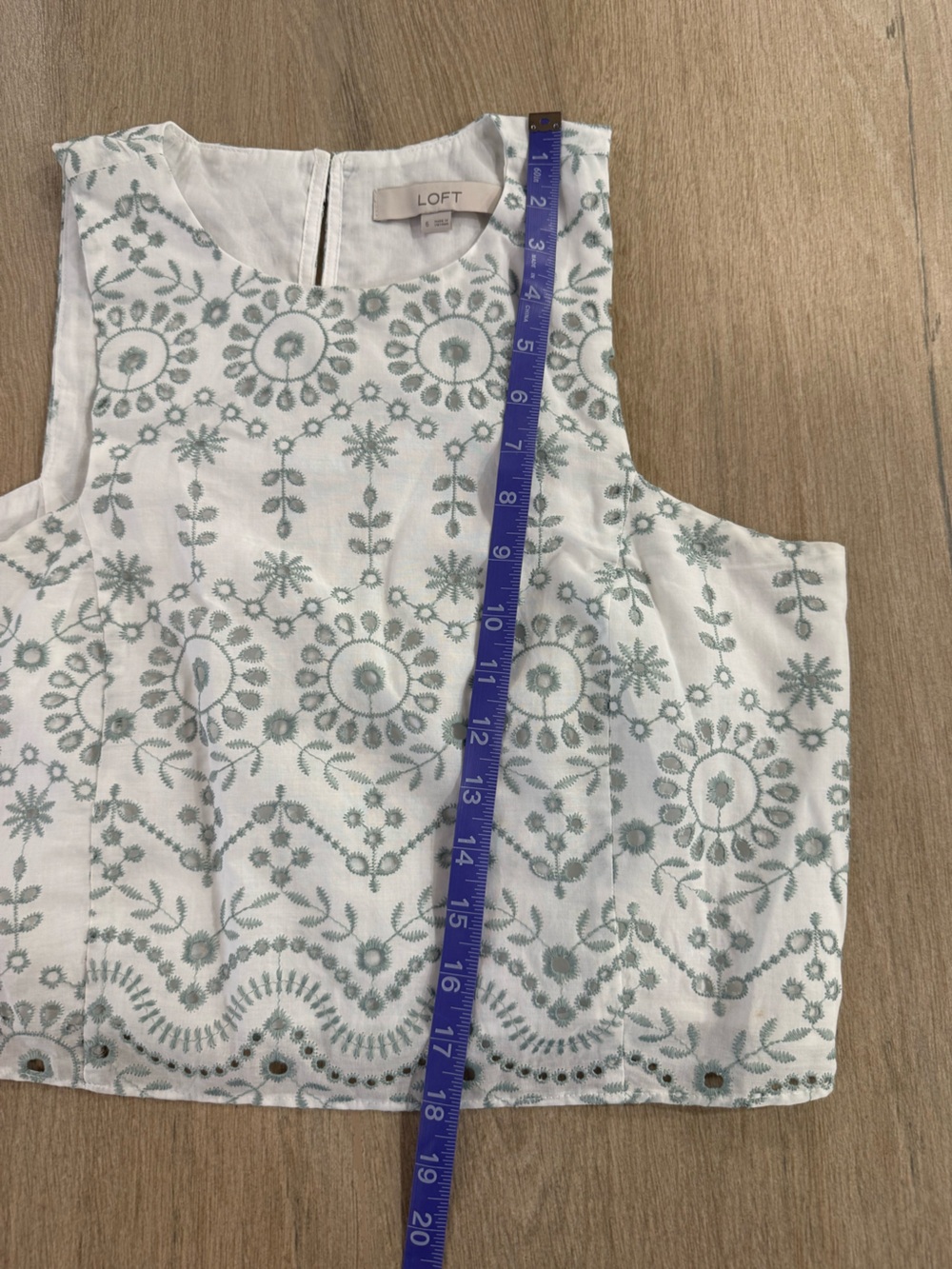 LOFT Embroidered Eyelet 2-Piece Crop Top Midi Skirt Set Sage Green White Size 6 - Picture 13 of 16